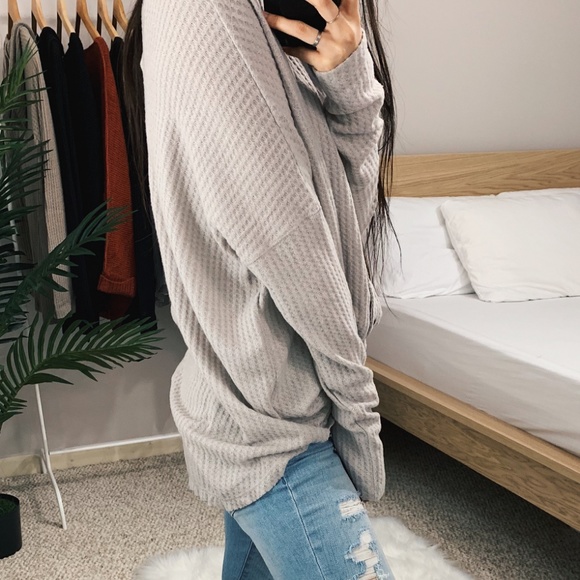 ๐ Vanessa - Lilac Oversized Thermal Top - Picture 4 of 7